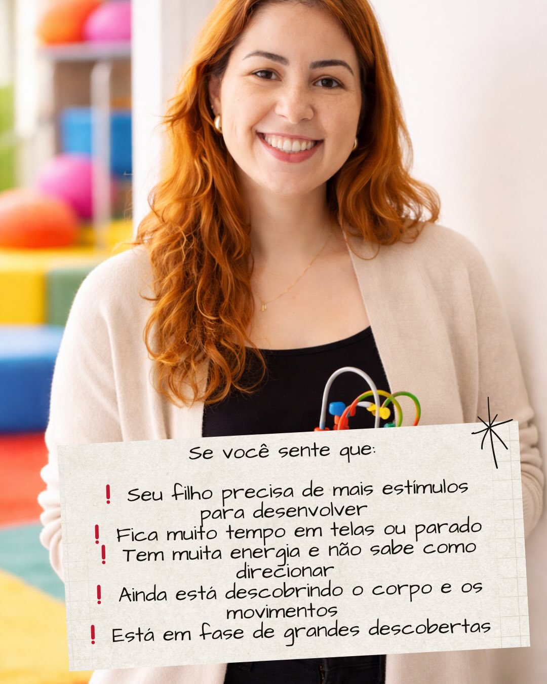 Equipe da Pequenos Movimentos sorrindo no estúdio de atividades
